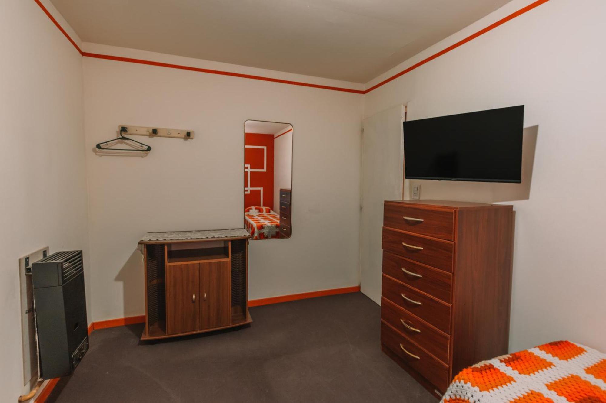 Habitaciones Mary 2 Camas Simples En Casa Compartida Ushuaia Ngoại thất bức ảnh